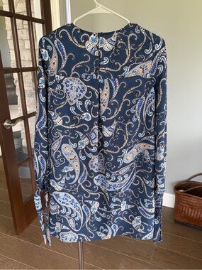 H&M Navy Blue with Beige Paisley Long Sleeve Shift Dress | Tie Cuffs | Size 2